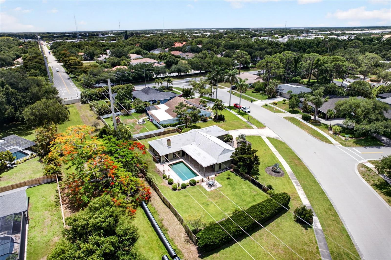 COUNTRY PLACE - Residential