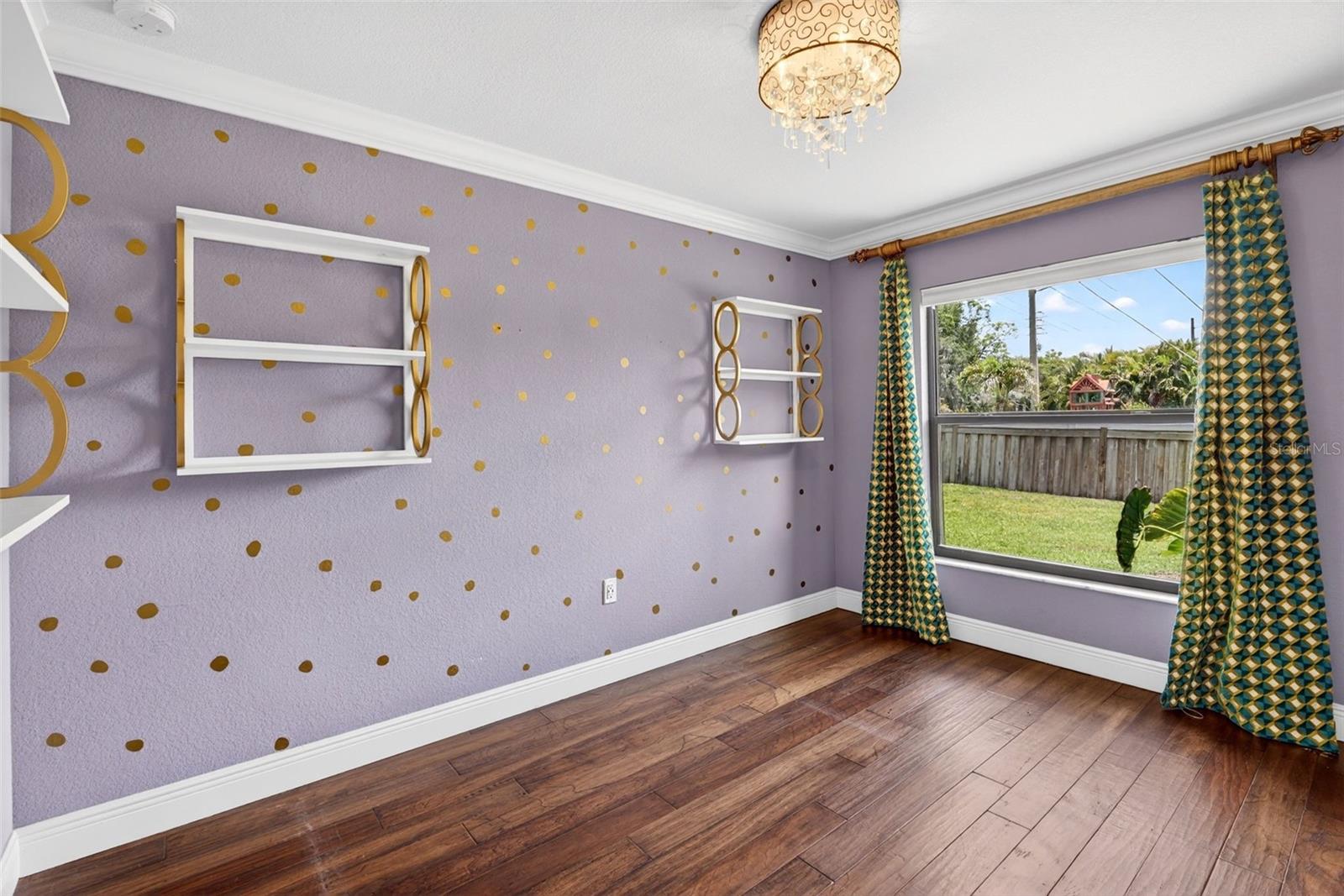 COUNTRY PLACE - Residential