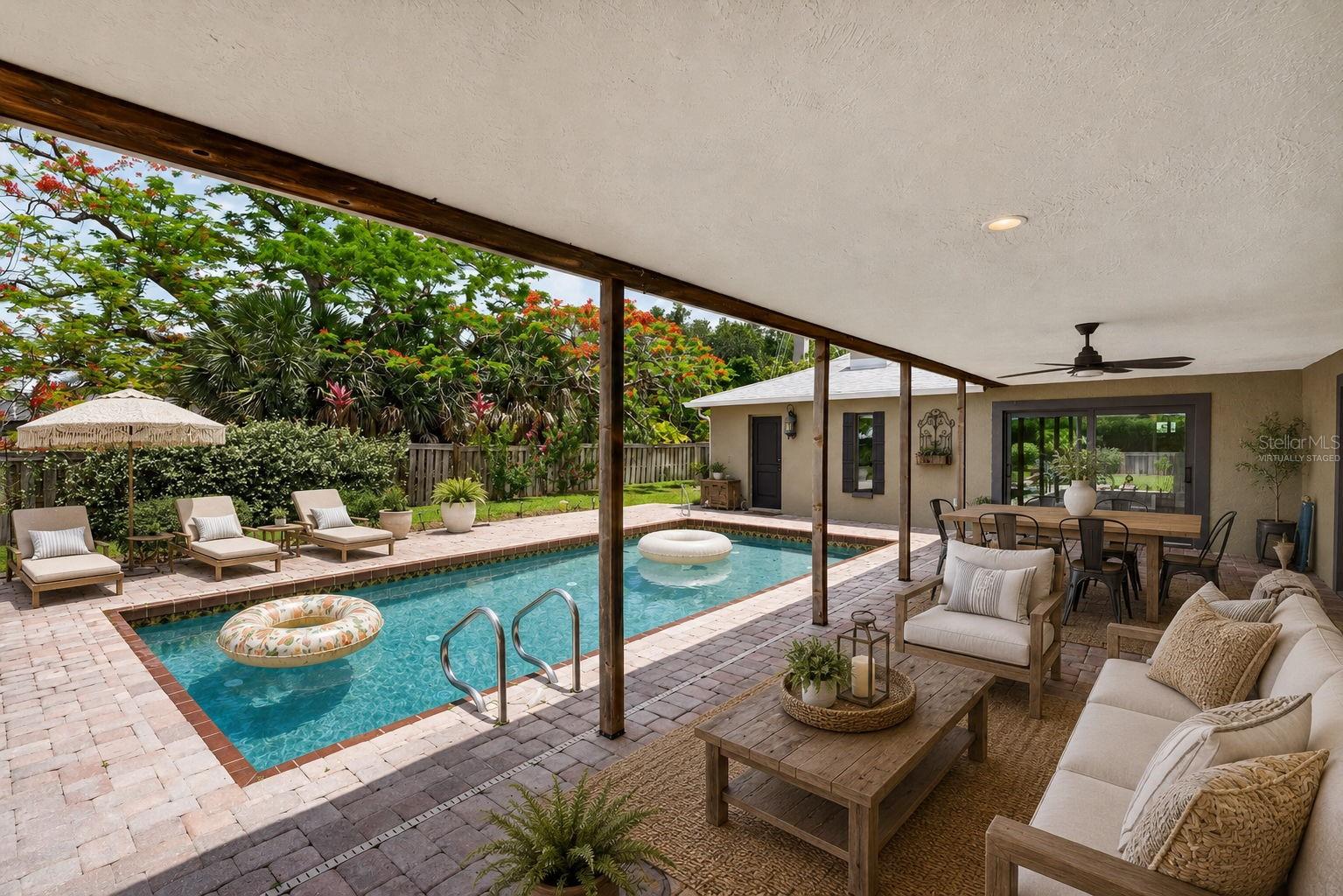 COUNTRY PLACE - Residential