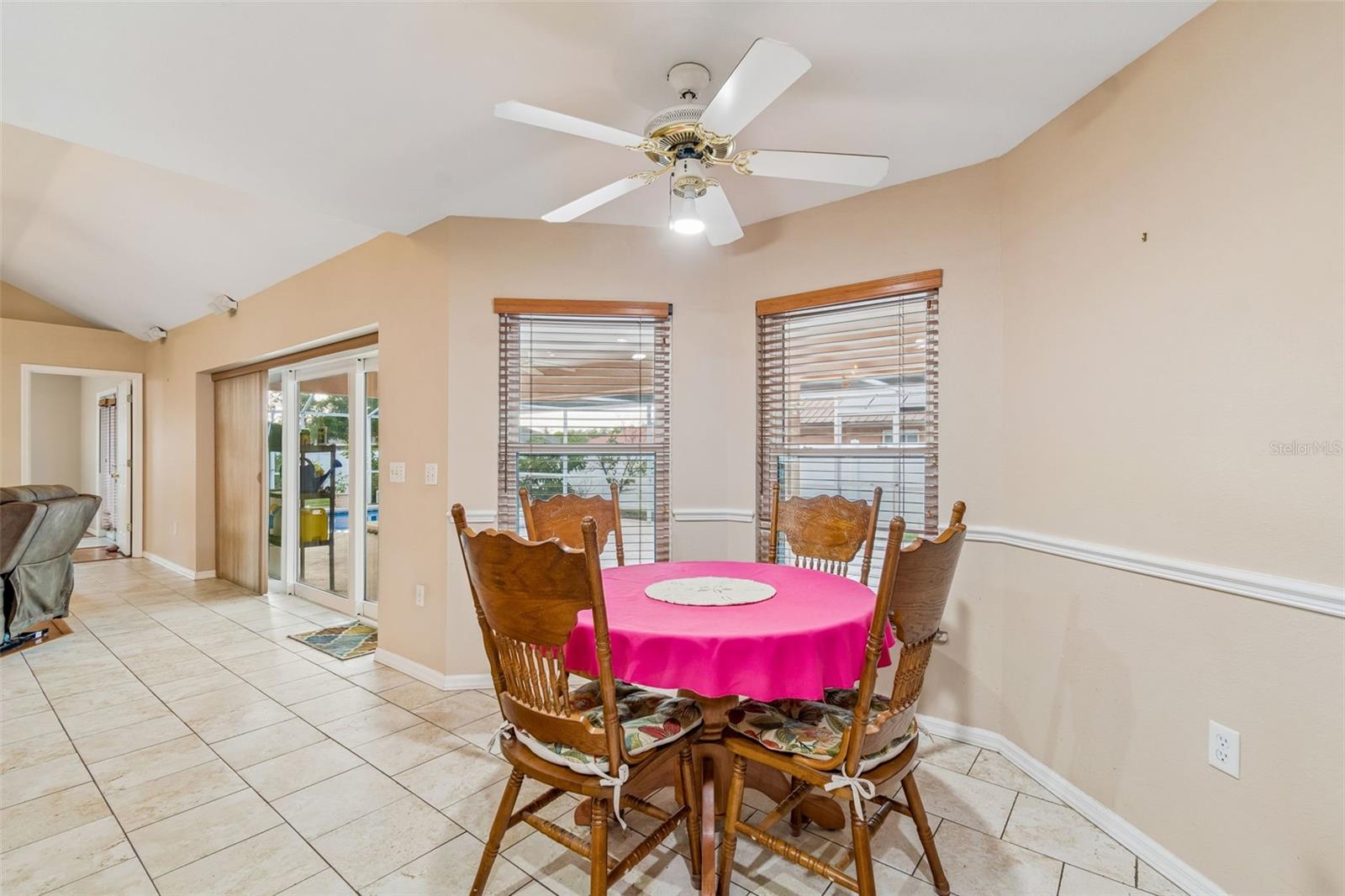 HIGHLANDS VISTA - Residential