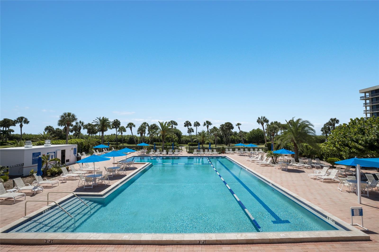 BEACHPLACE II - Residential