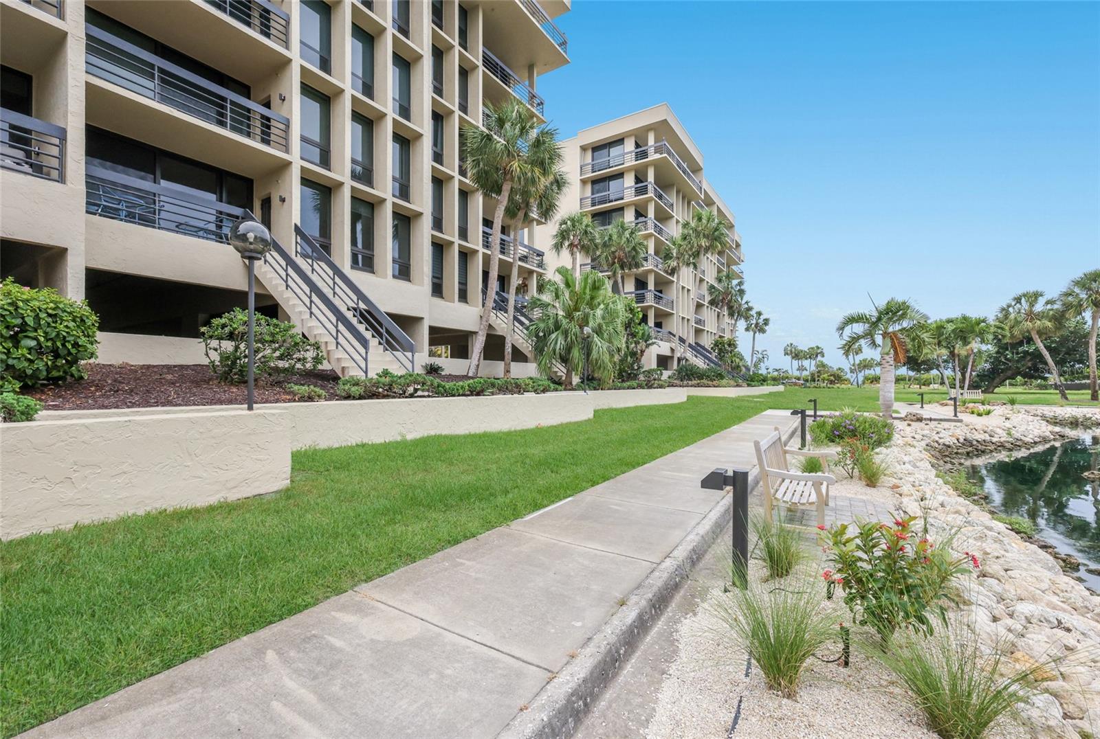 BEACHPLACE II - Residential