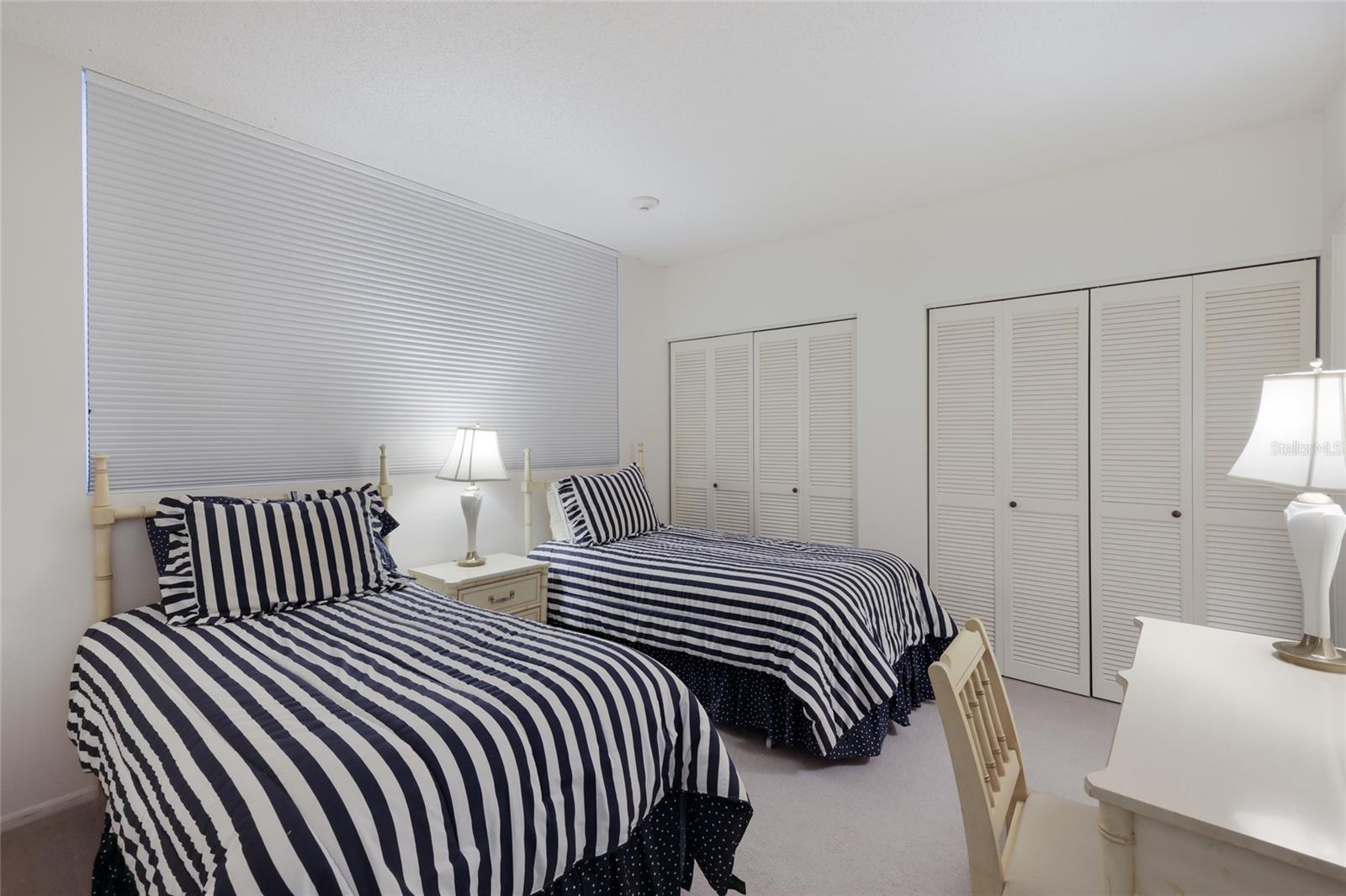 BEACHPLACE II - Residential