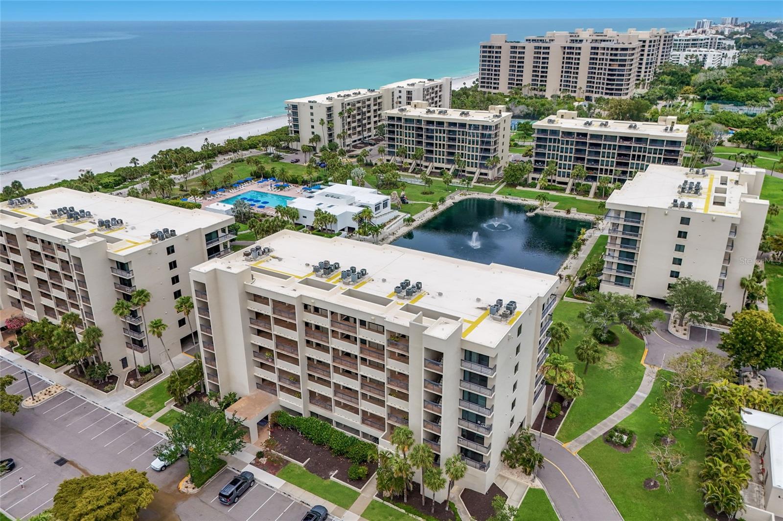 BEACHPLACE II - Residential