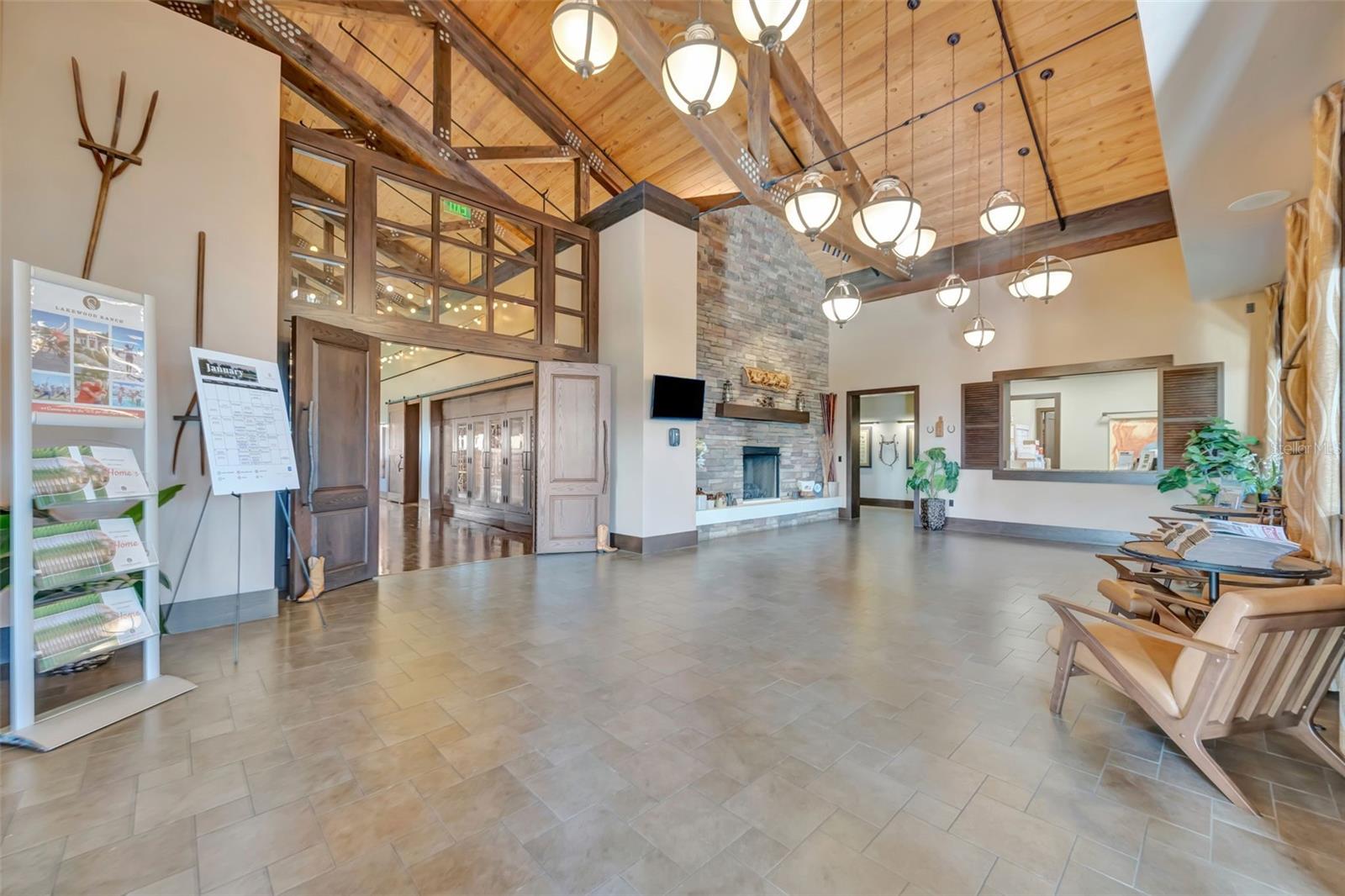 COUNTRY CLUB EAST AT LAKEWD RNCH QQ1 1 - Residential