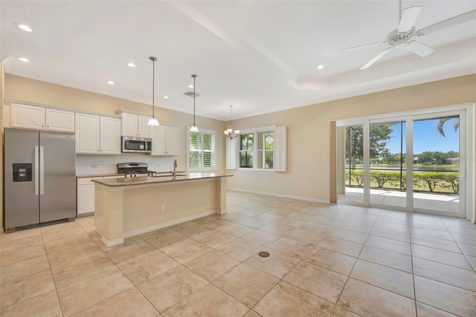 COUNTRY CLUB EAST AT LAKEWD RNCH QQ1 1 - Residential