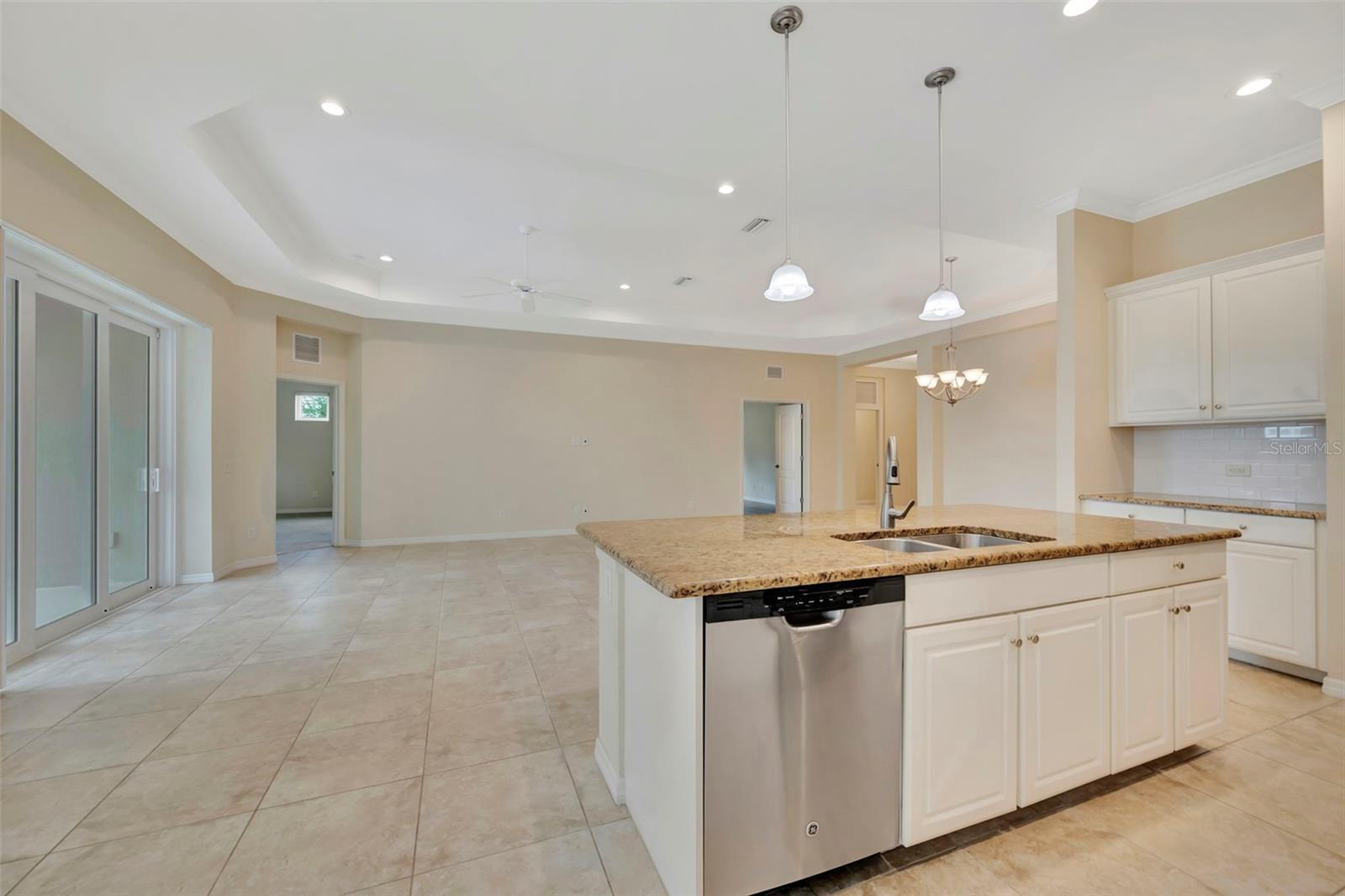COUNTRY CLUB EAST AT LAKEWD RNCH QQ1 1 - Residential