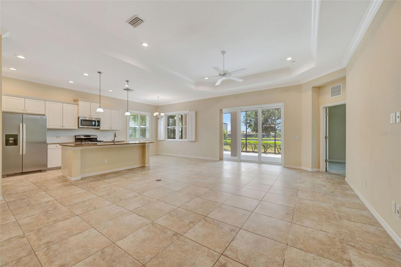 COUNTRY CLUB EAST AT LAKEWD RNCH QQ1 1 - Residential