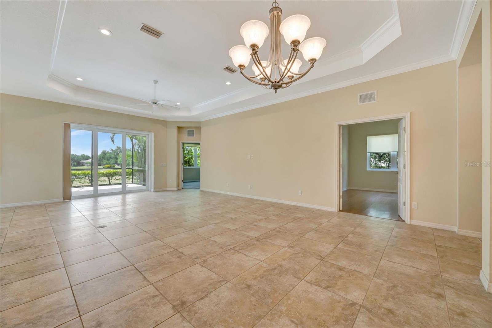 COUNTRY CLUB EAST AT LAKEWD RNCH QQ1 1 - Residential