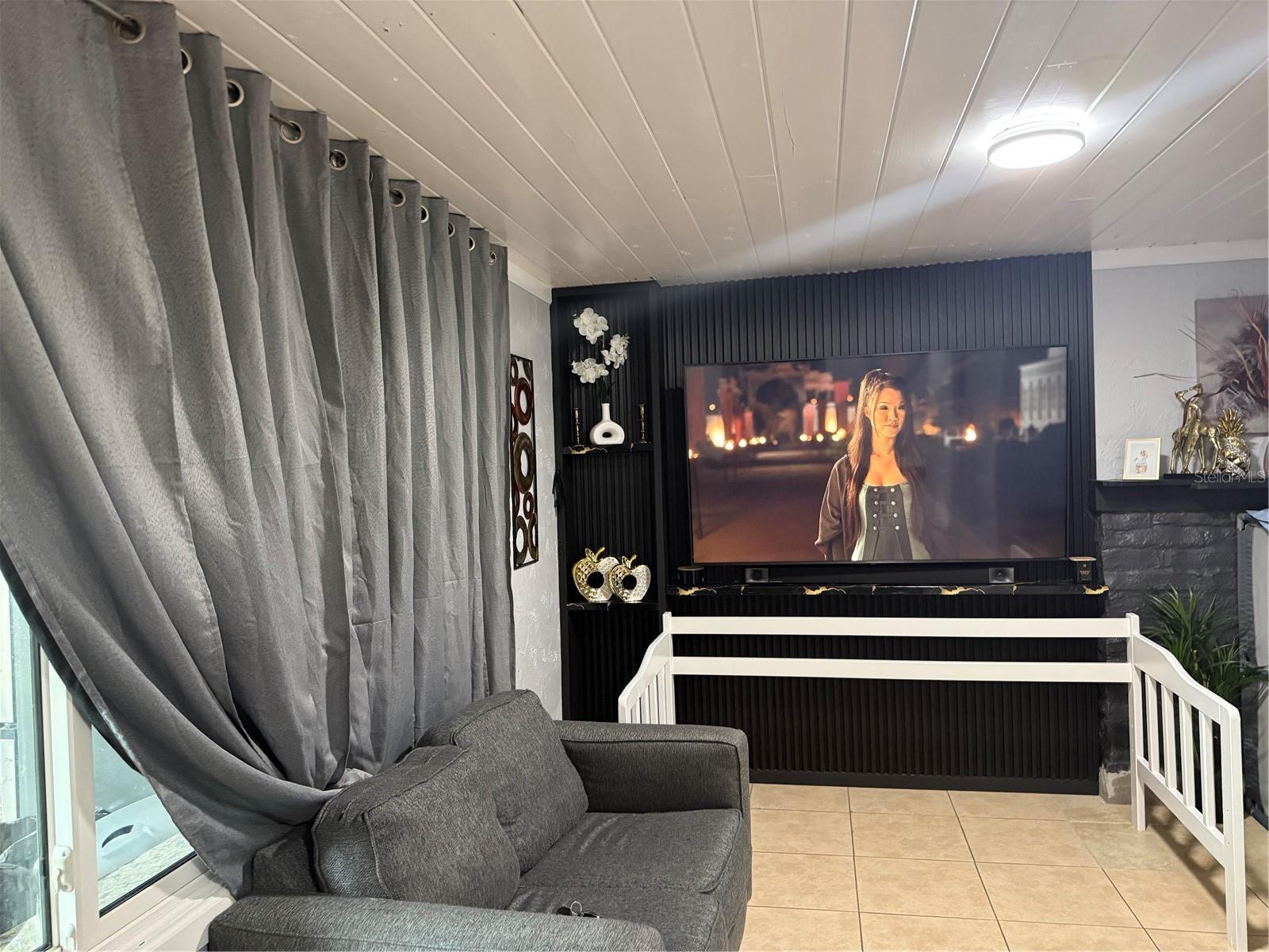 DREW PARK RE OF - Commercial Sale