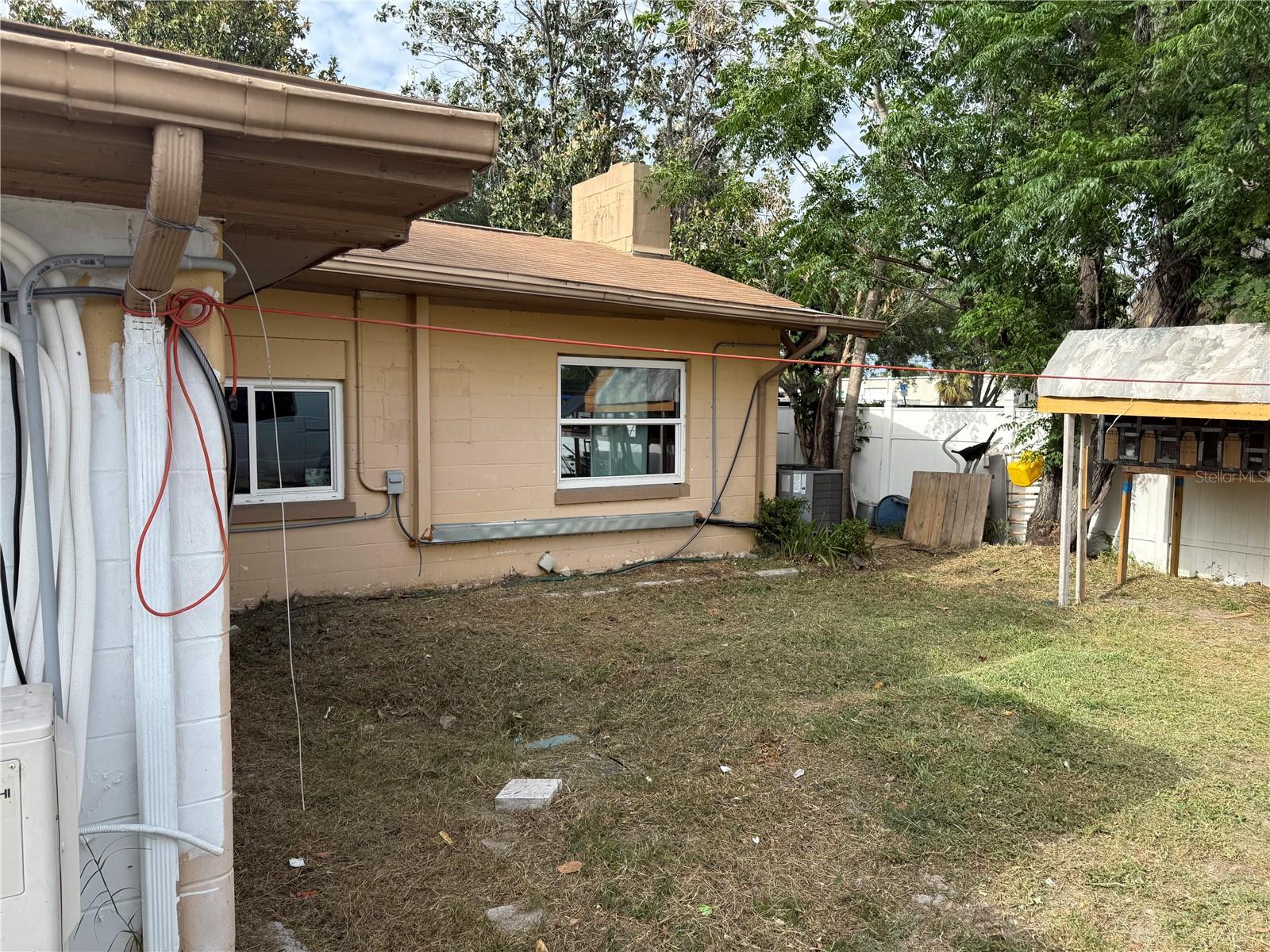 DREW PARK RE OF - Commercial Sale