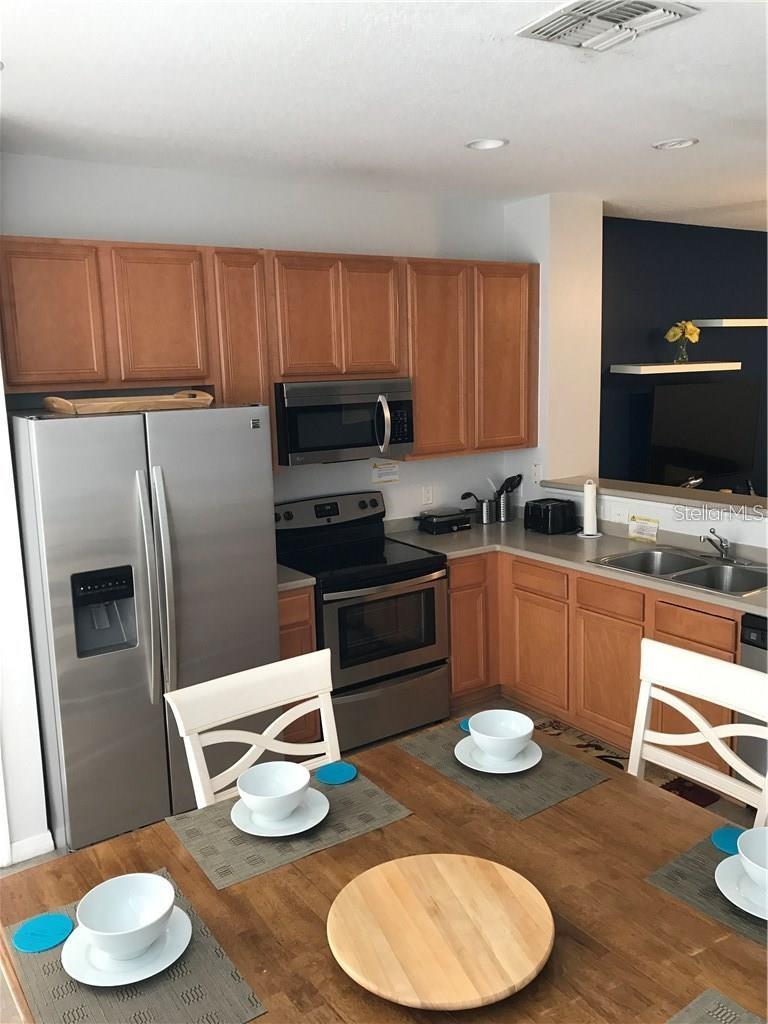 CRESTWYND BAY - Residential