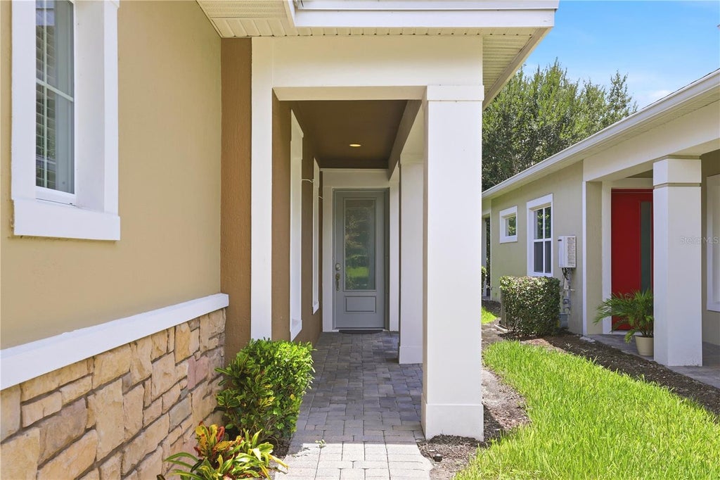 Photo of 2447 Yellow Brick Road, Saint Cloud, FL 34772 (MLS # S5153109)