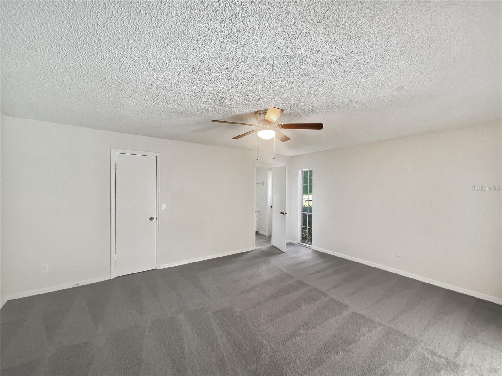 Photo 5 of 24 of 854 RIVERBEND BOULEVARD house
