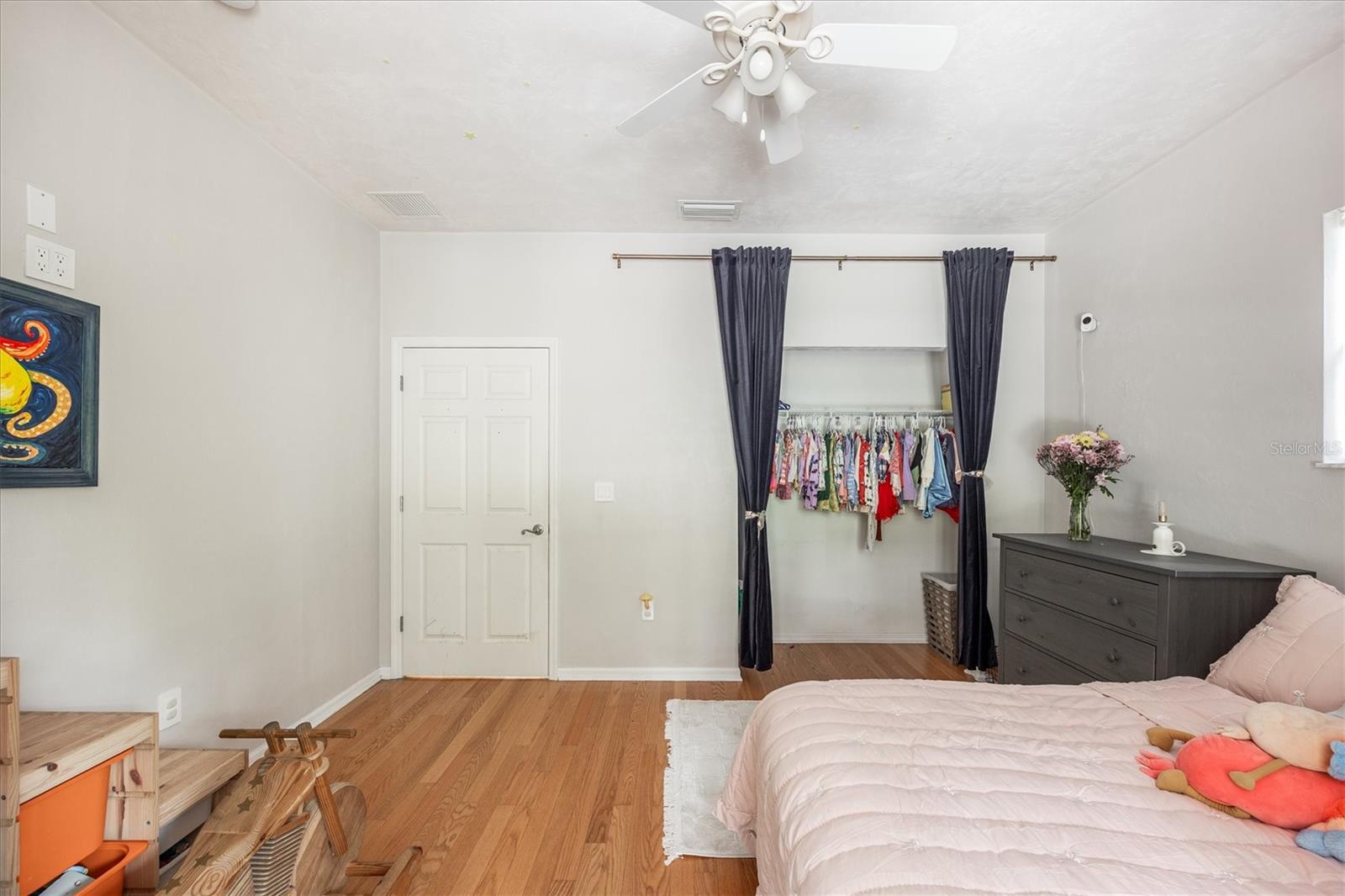 COUNTRY GARDEN ESTATES - Residential