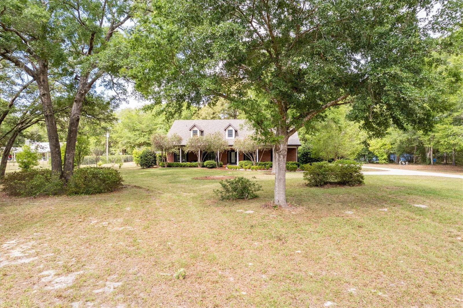 COUNTRY GARDEN ESTATES - Residential