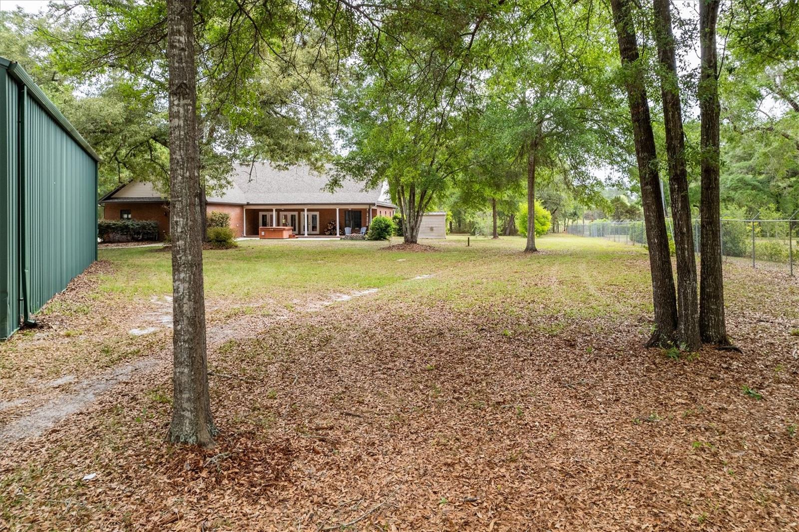 COUNTRY GARDEN ESTATES - Residential
