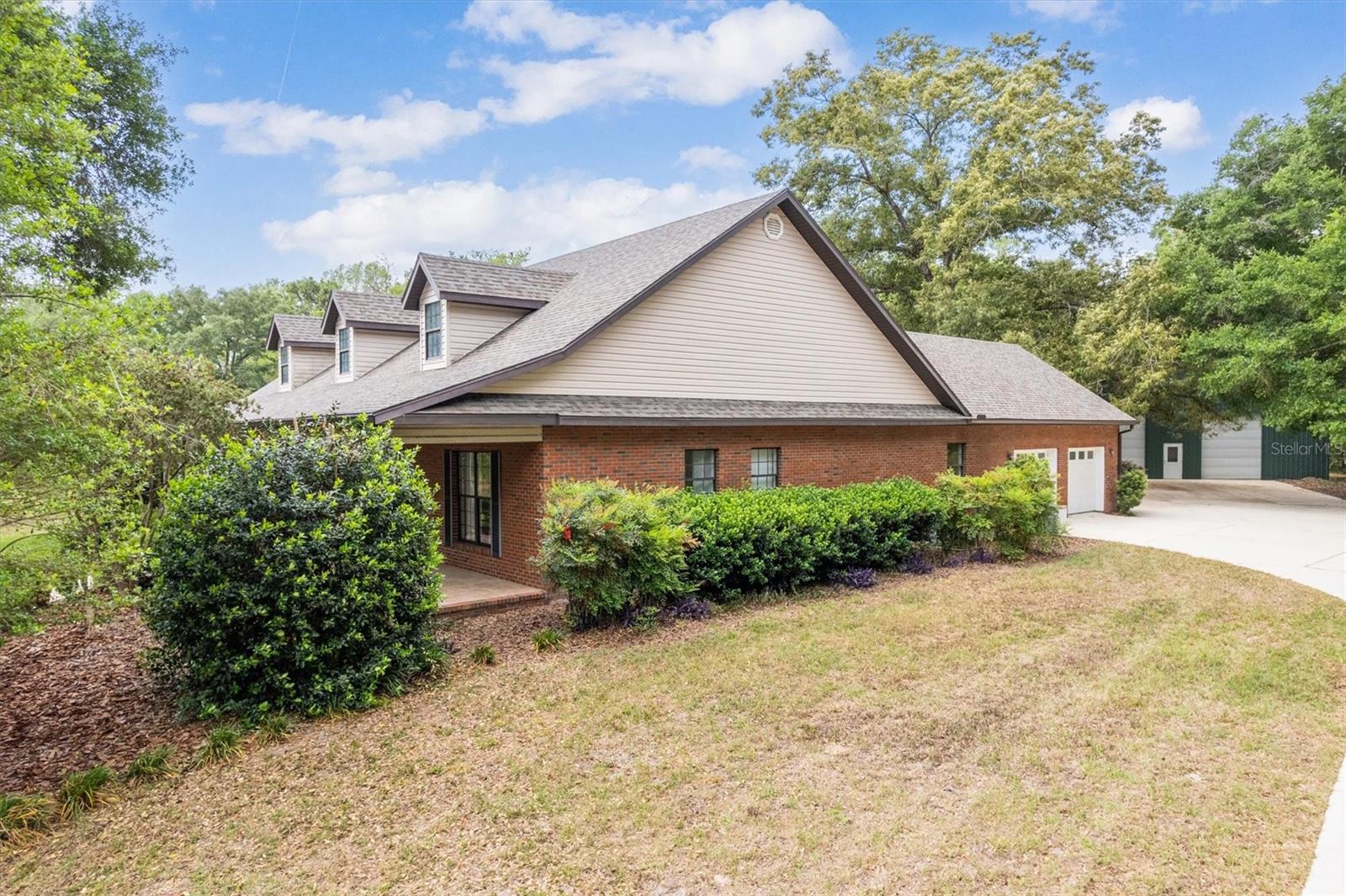 COUNTRY GARDEN ESTATES - Residential