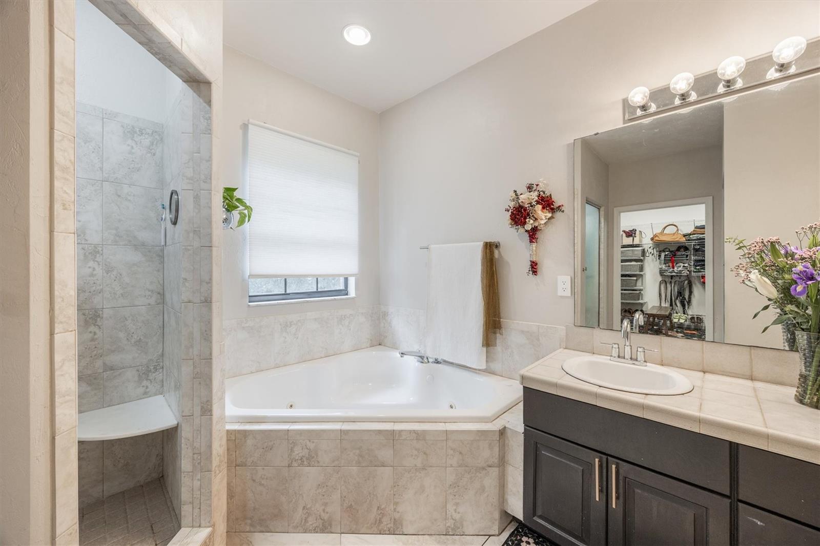 COUNTRY GARDEN ESTATES - Residential