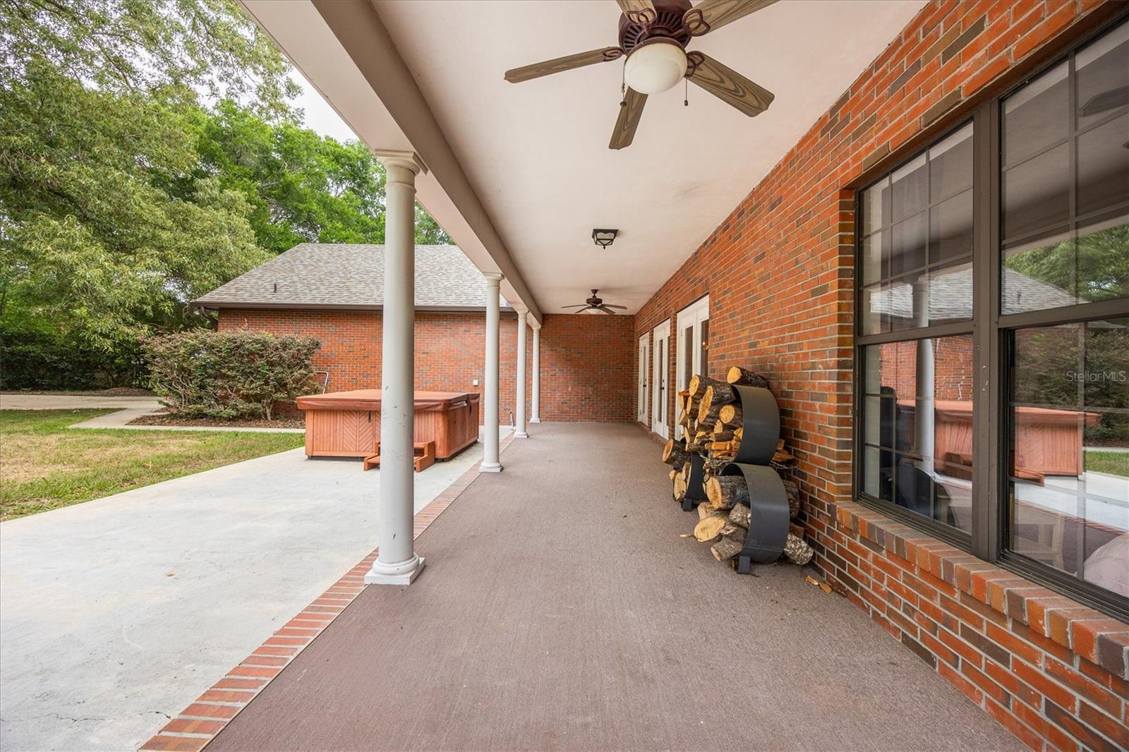 COUNTRY GARDEN ESTATES - Residential