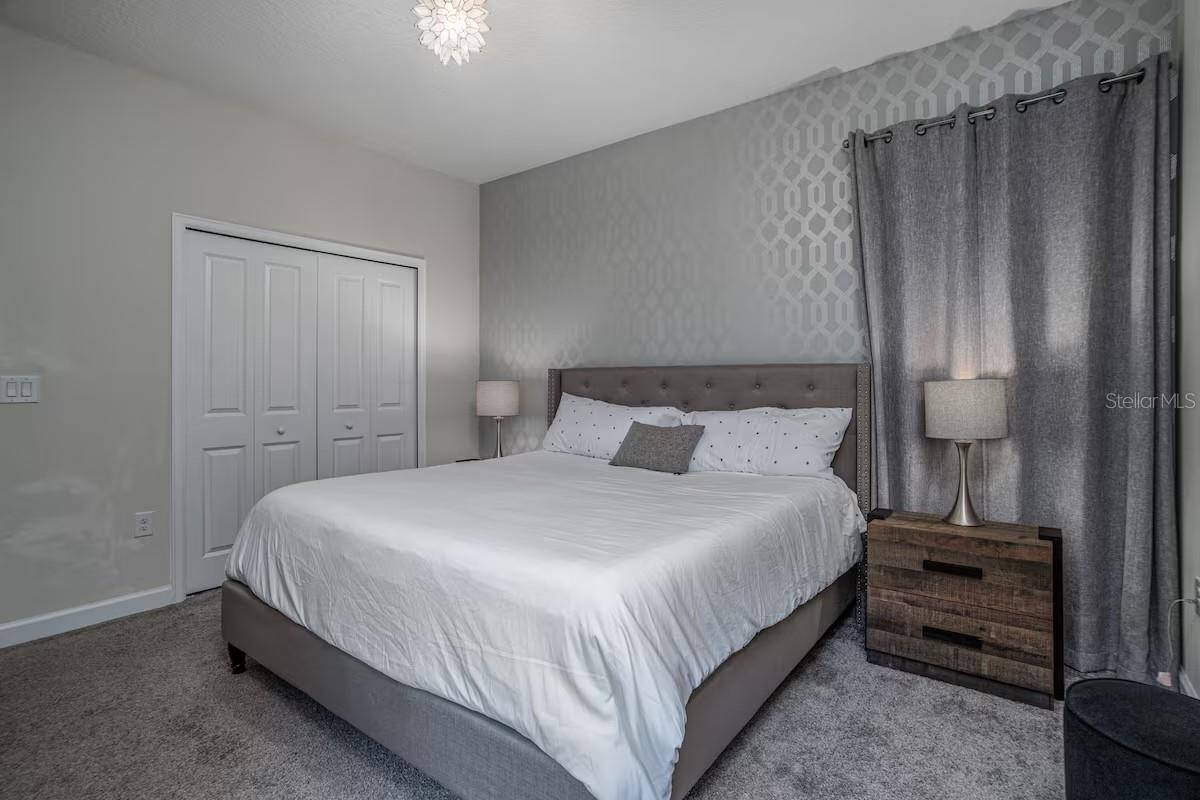 STOREY LAKE - Residential