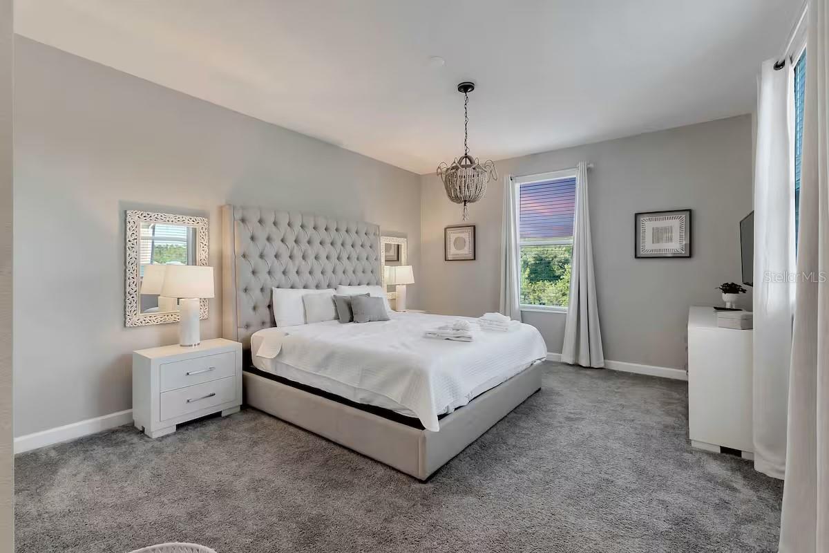 STOREY LAKE - Residential