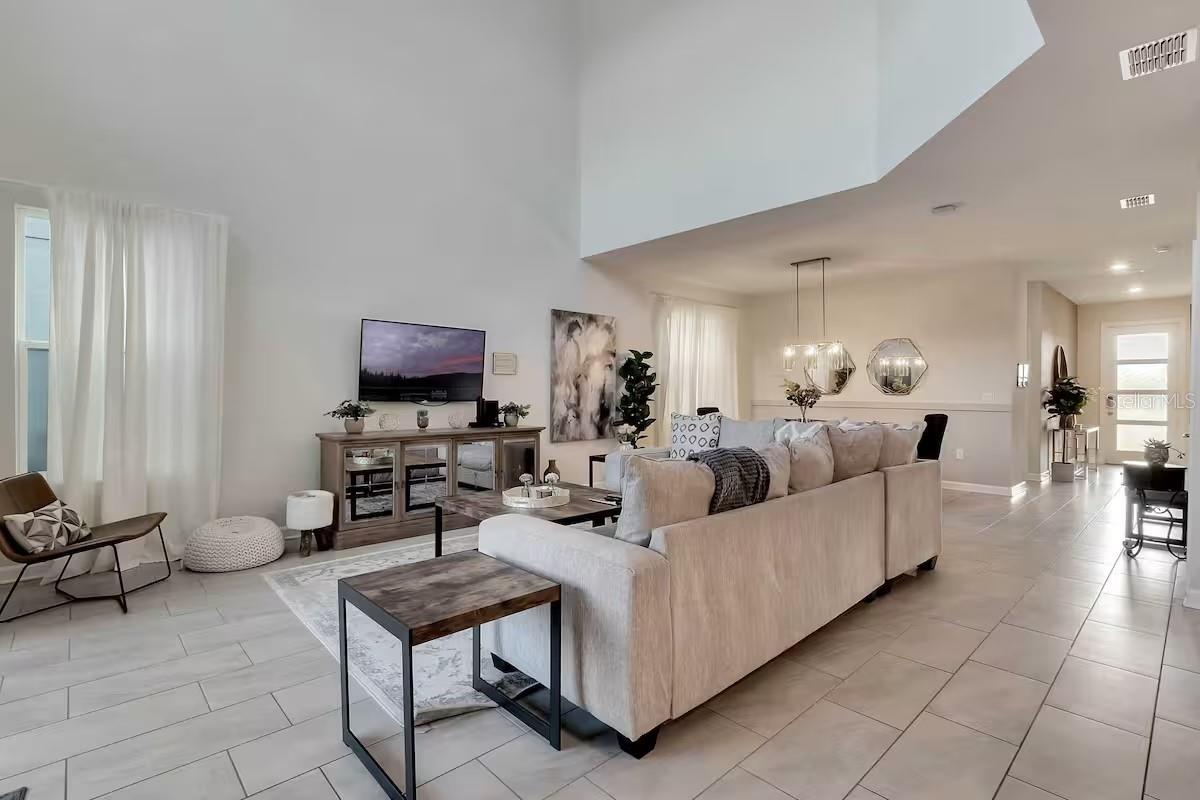 STOREY LAKE - Residential