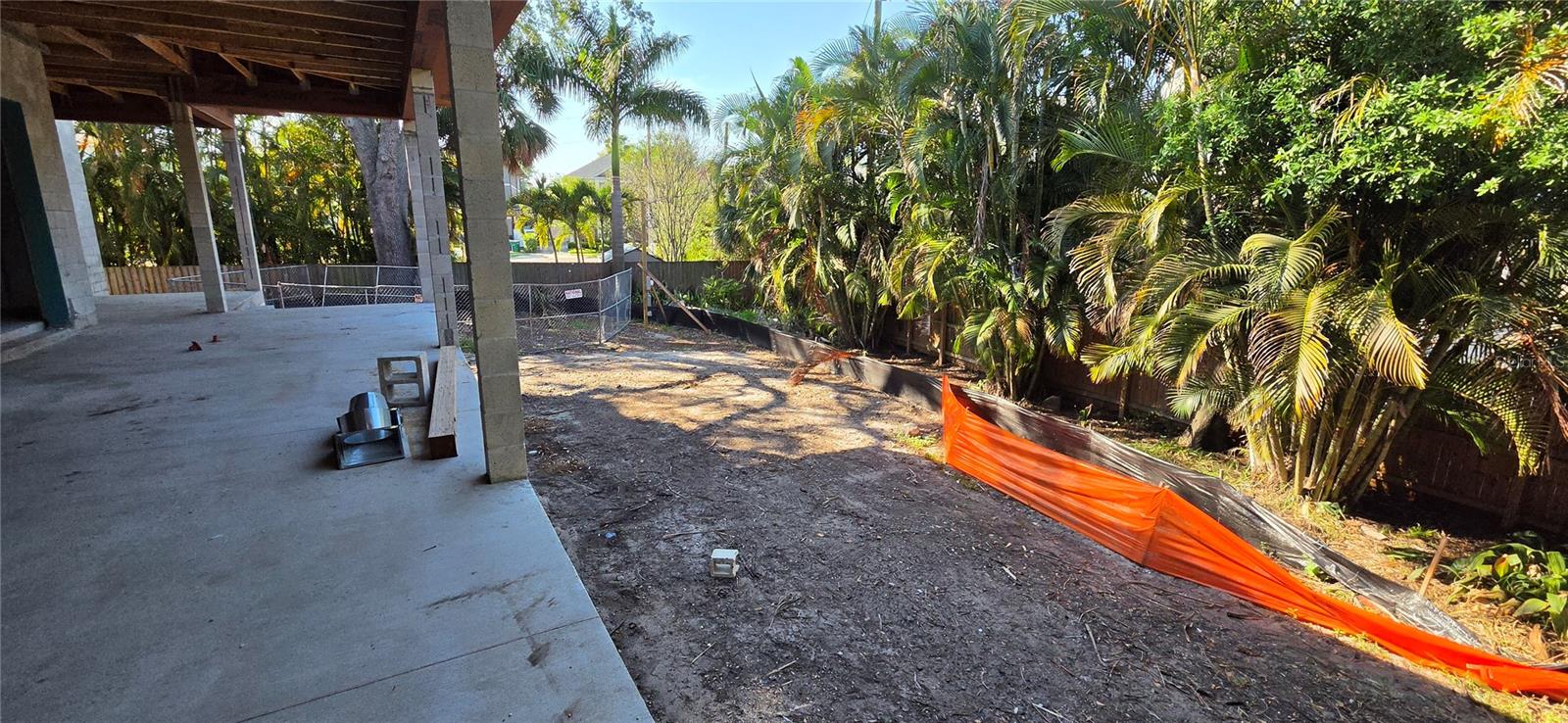 DAVIS ISLANDS PB10 PG52 TO 57 - Residential