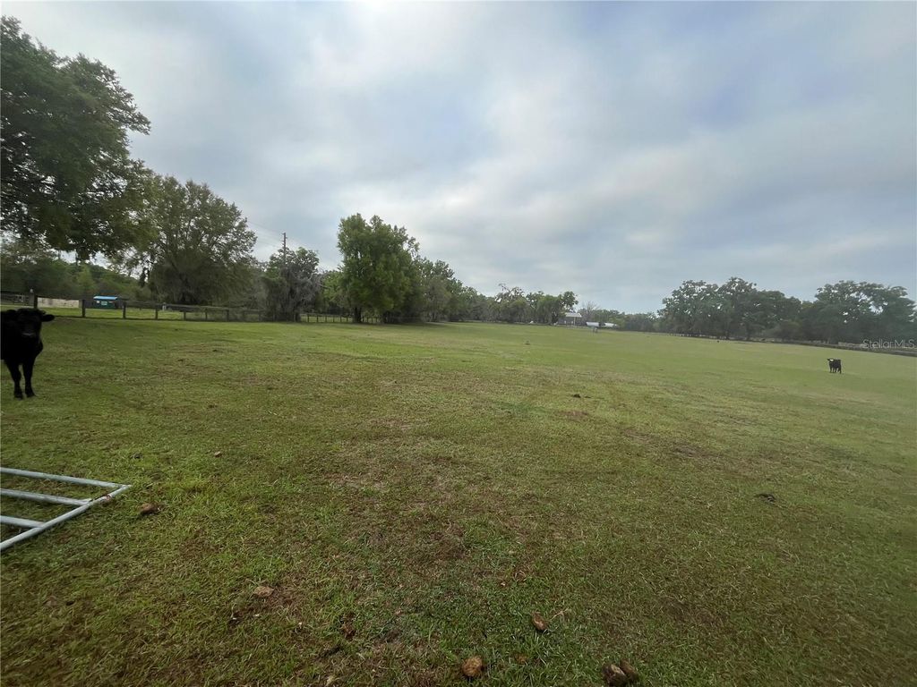 Photo of Tbd NE 106th Street, Anthony, FL 32617 (MLS # OM721744)