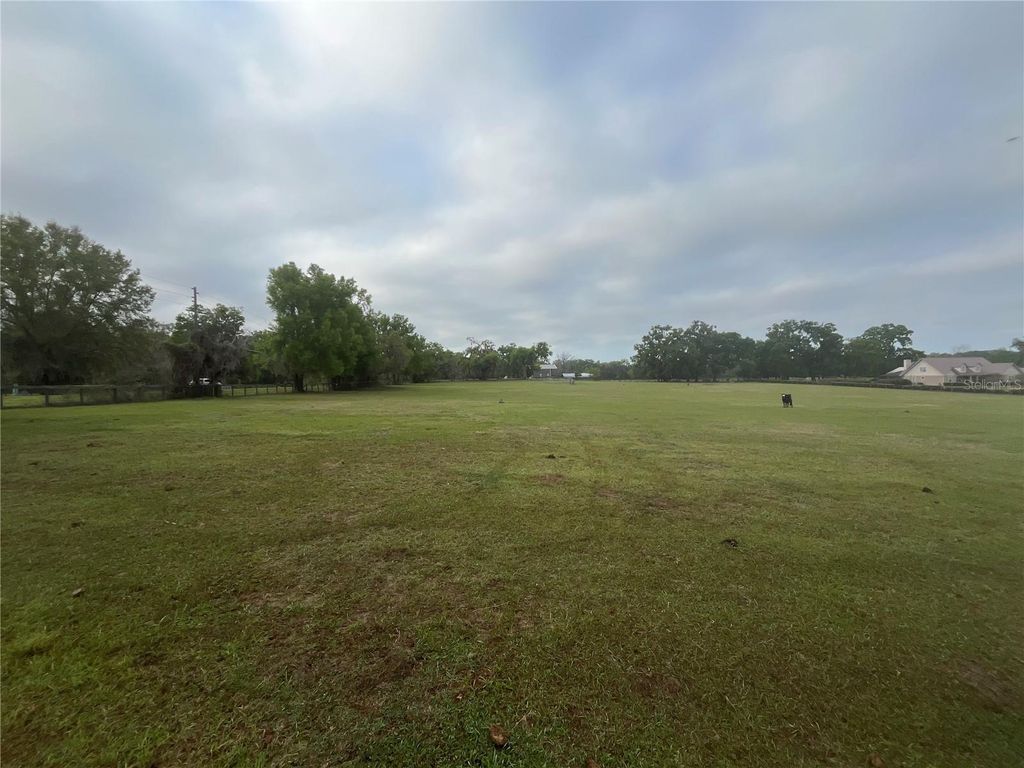 Photo of Tbd NE 106th Street, Anthony, FL 32617 (MLS # OM721744)