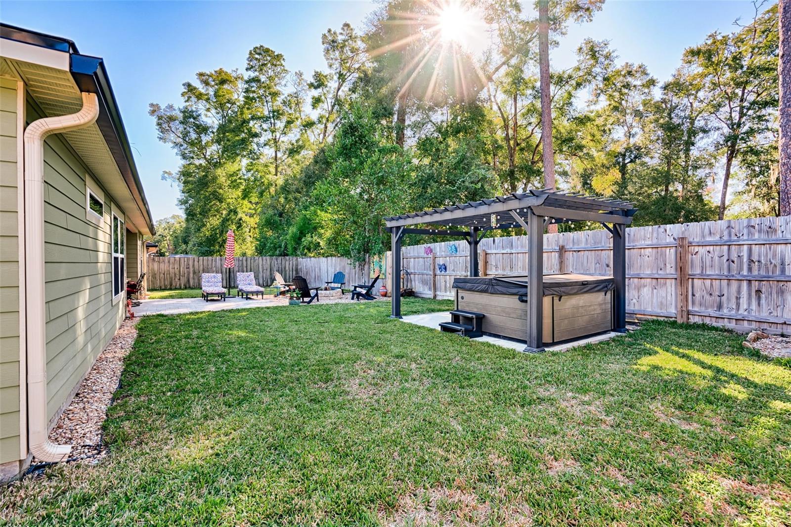 ASHTON RIDGE - Residential