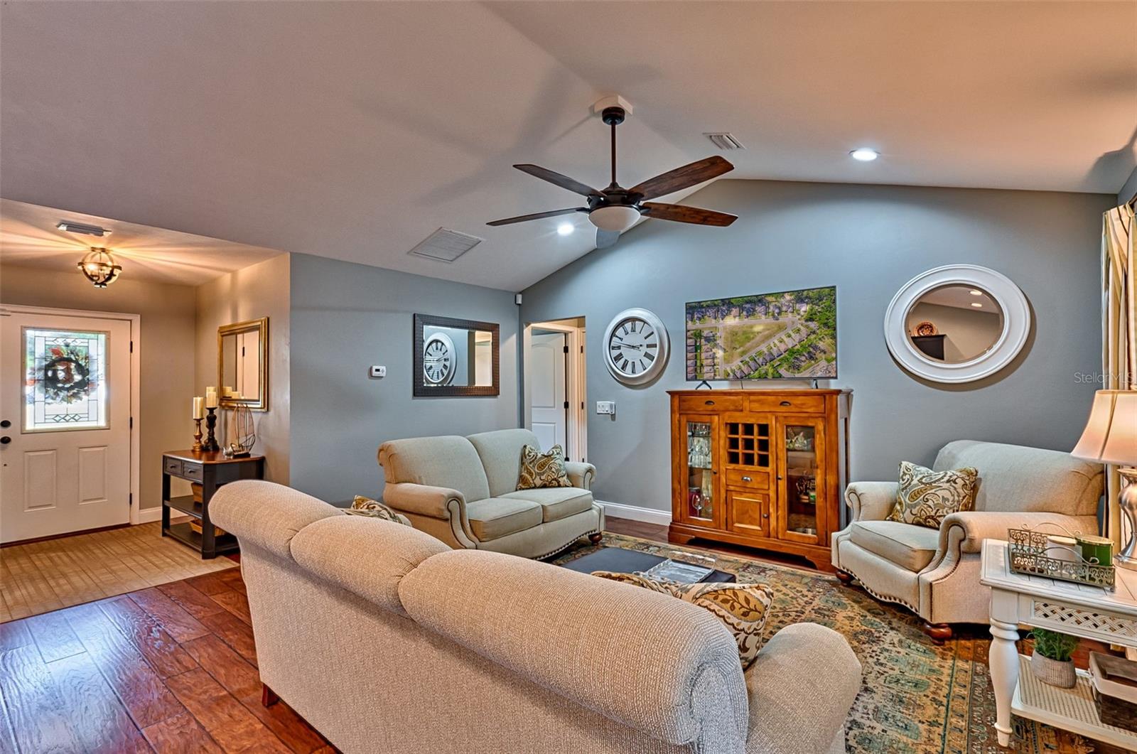 ASHTON RIDGE - Residential