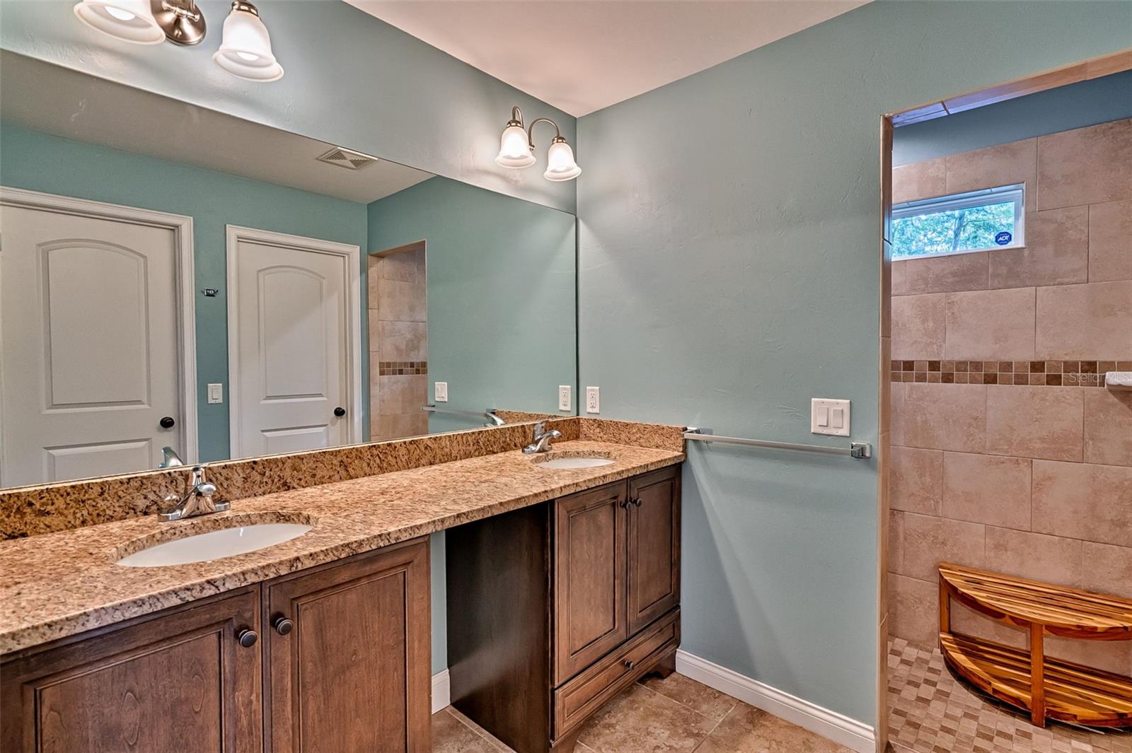 ASHTON RIDGE - Residential