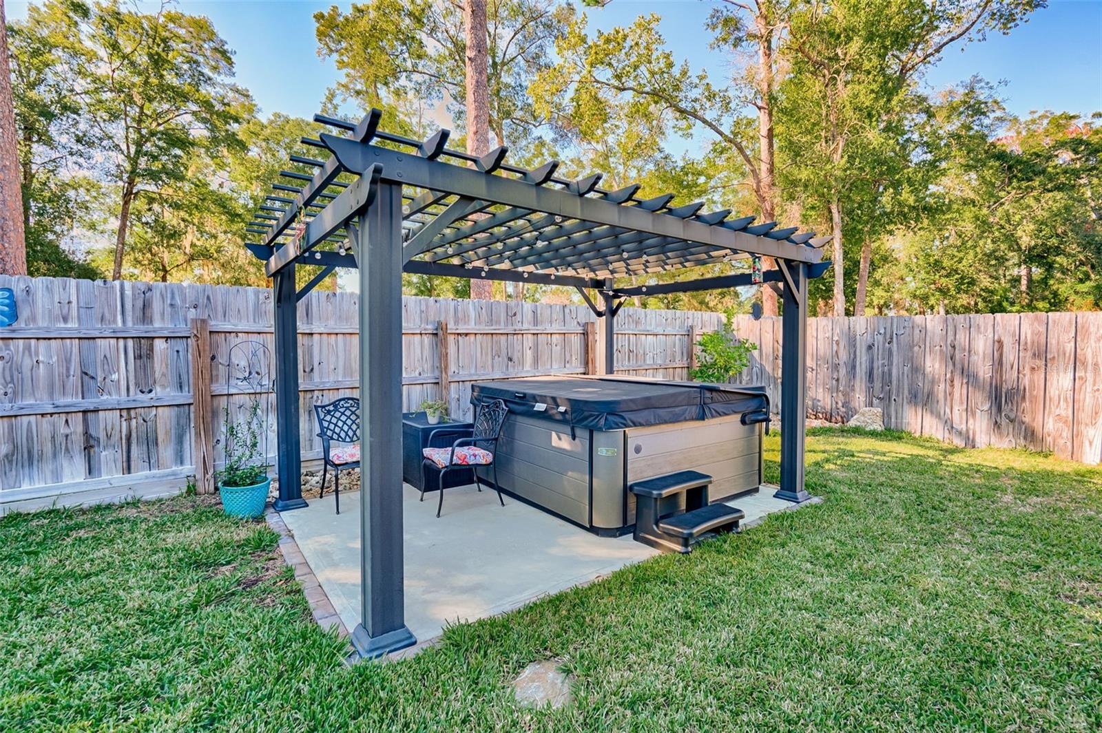 ASHTON RIDGE - Residential