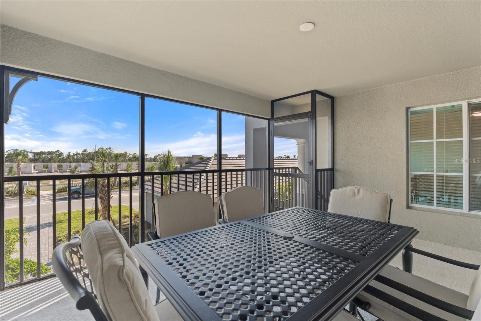 WELLEN PARK GOLF AND COUNTRY CLUB - Residential Lease