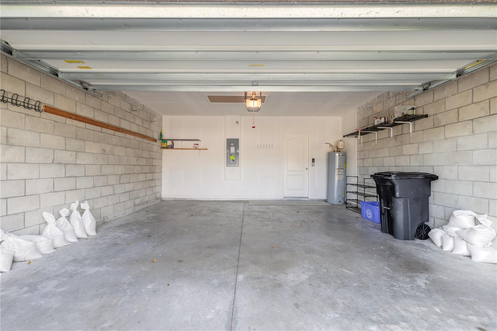 SABAL LAKES - Residential