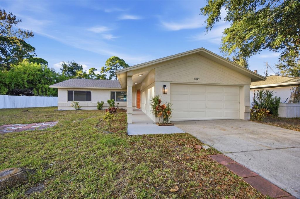 Photo of 7809 Dover Court N, St Petersburg, FL 33709 (MLS # TB8439036)