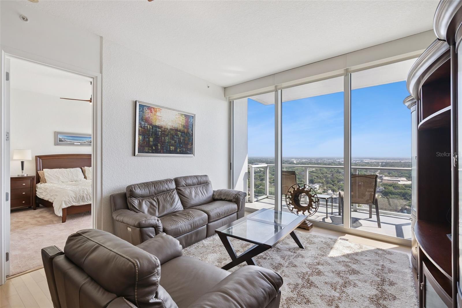 VUE/LK EOLA - Residential