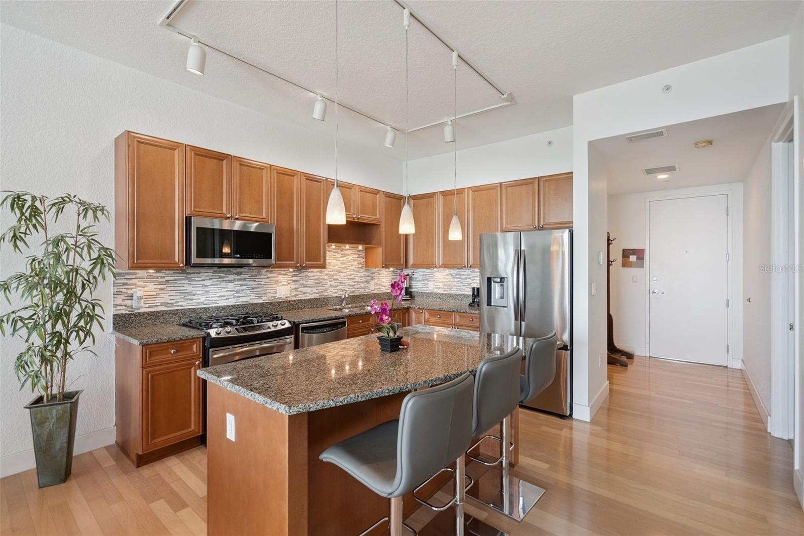 VUE/LK EOLA - Residential