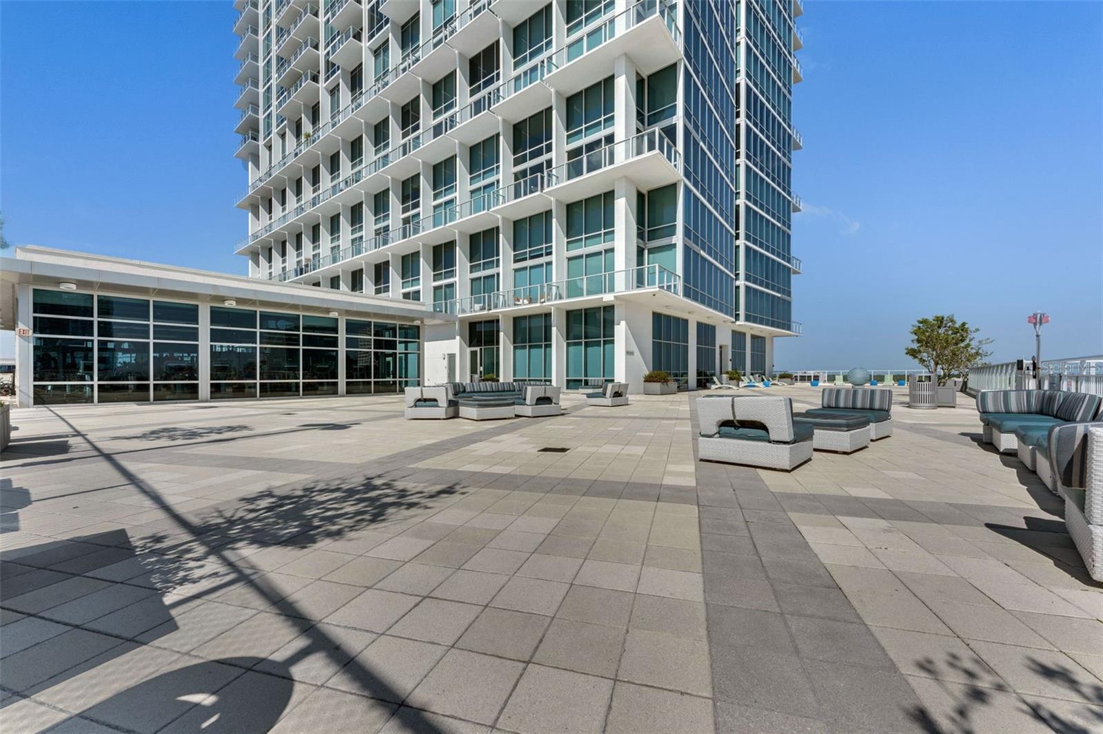 VUE/LK EOLA - Residential