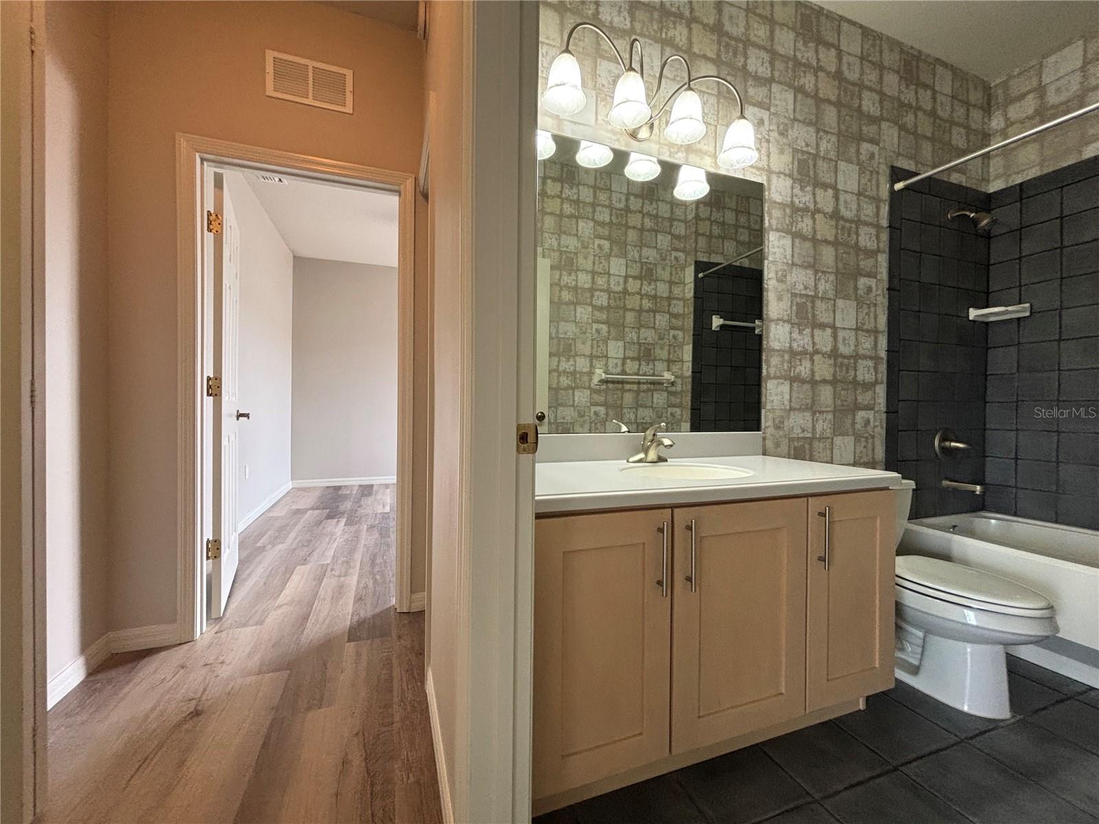 LAKE ASHTON-PALMS OF ASHTON - Residential