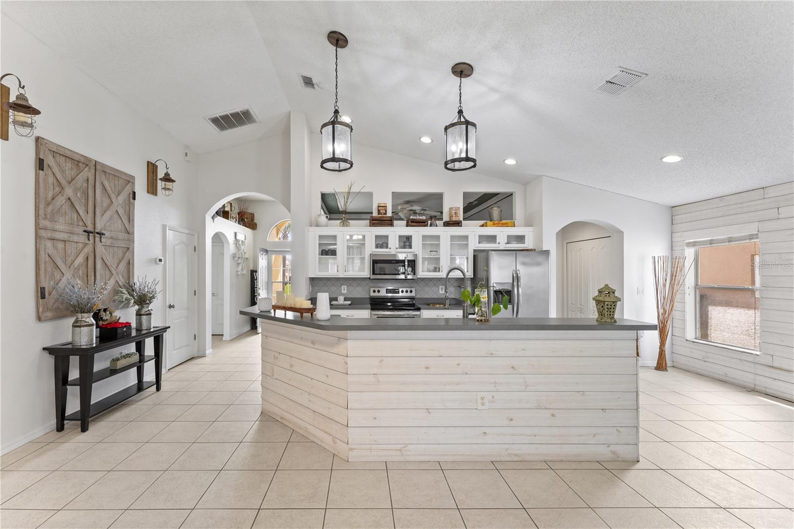 KEY VISTA PH 03 PARCELS 12 14 & 16 - Residential