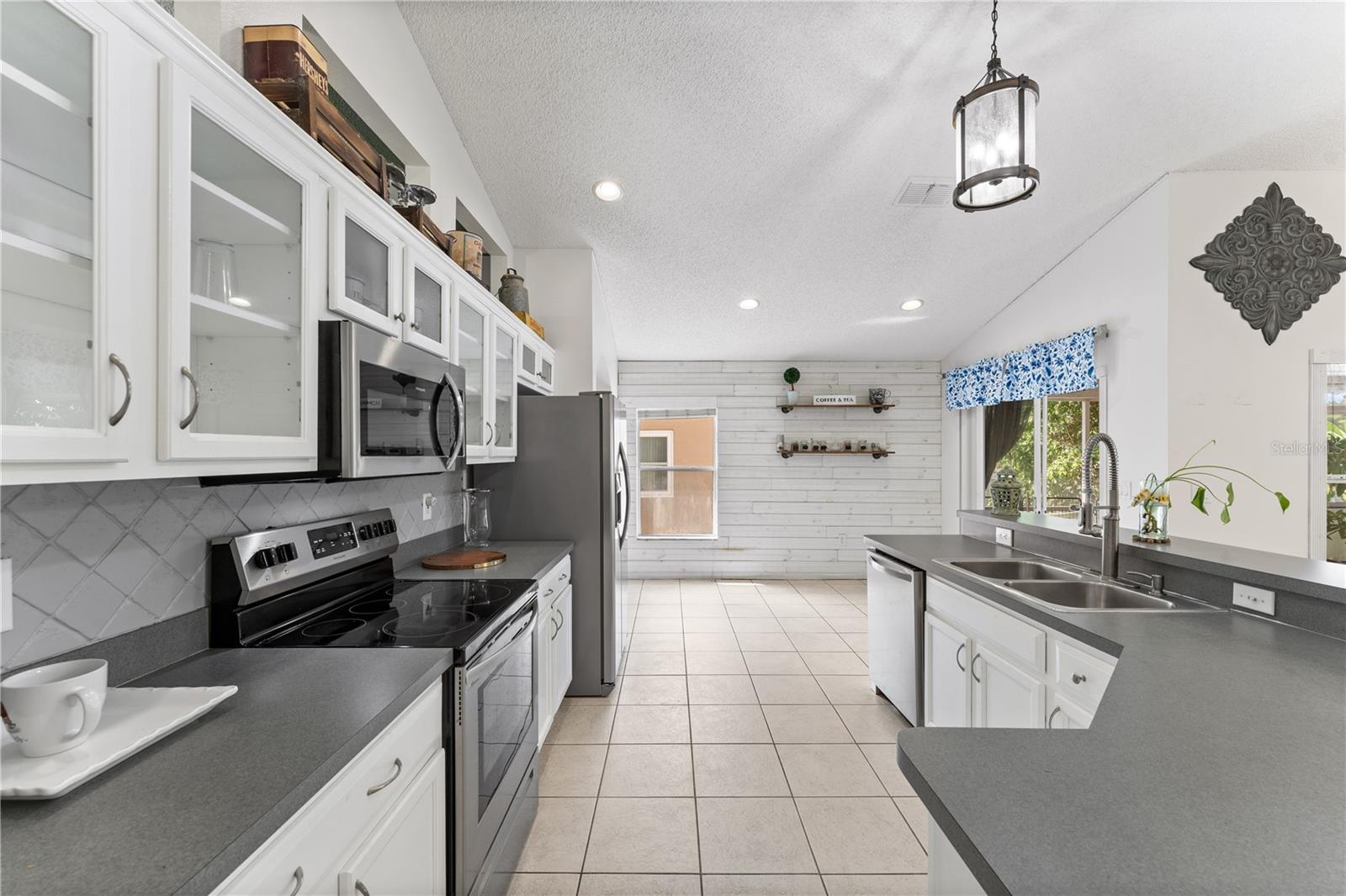 KEY VISTA PH 03 PARCELS 12 14 & 16 - Residential