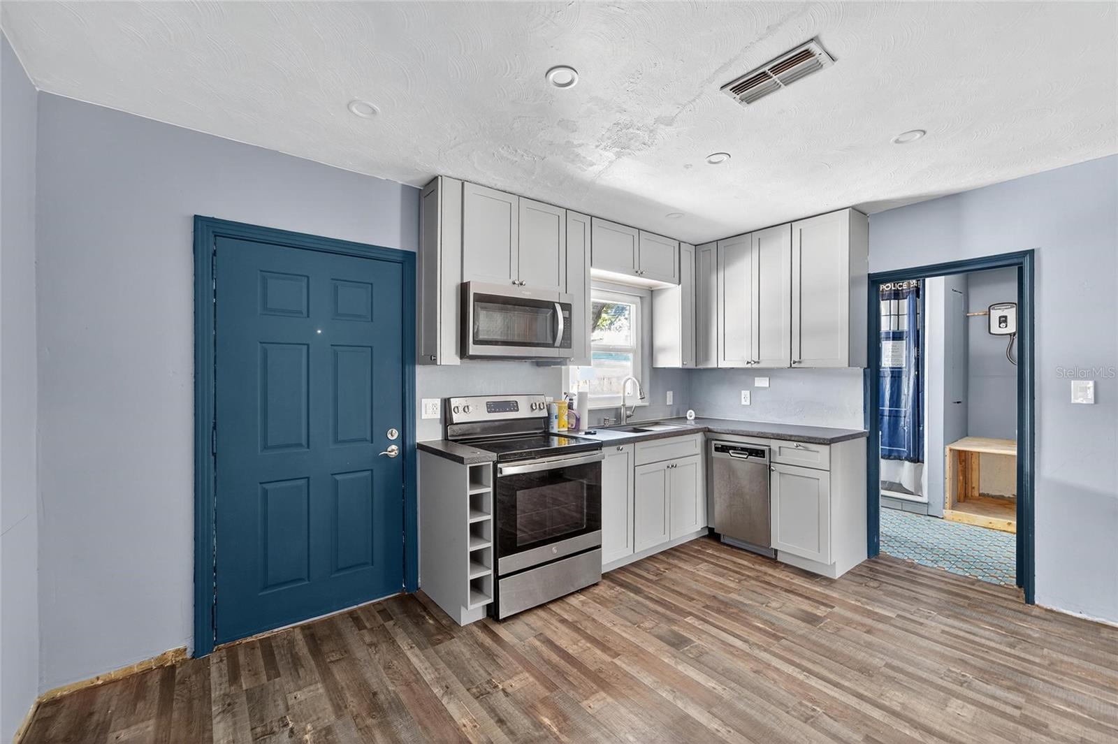 ARDMORE HEIGHTS - Residential