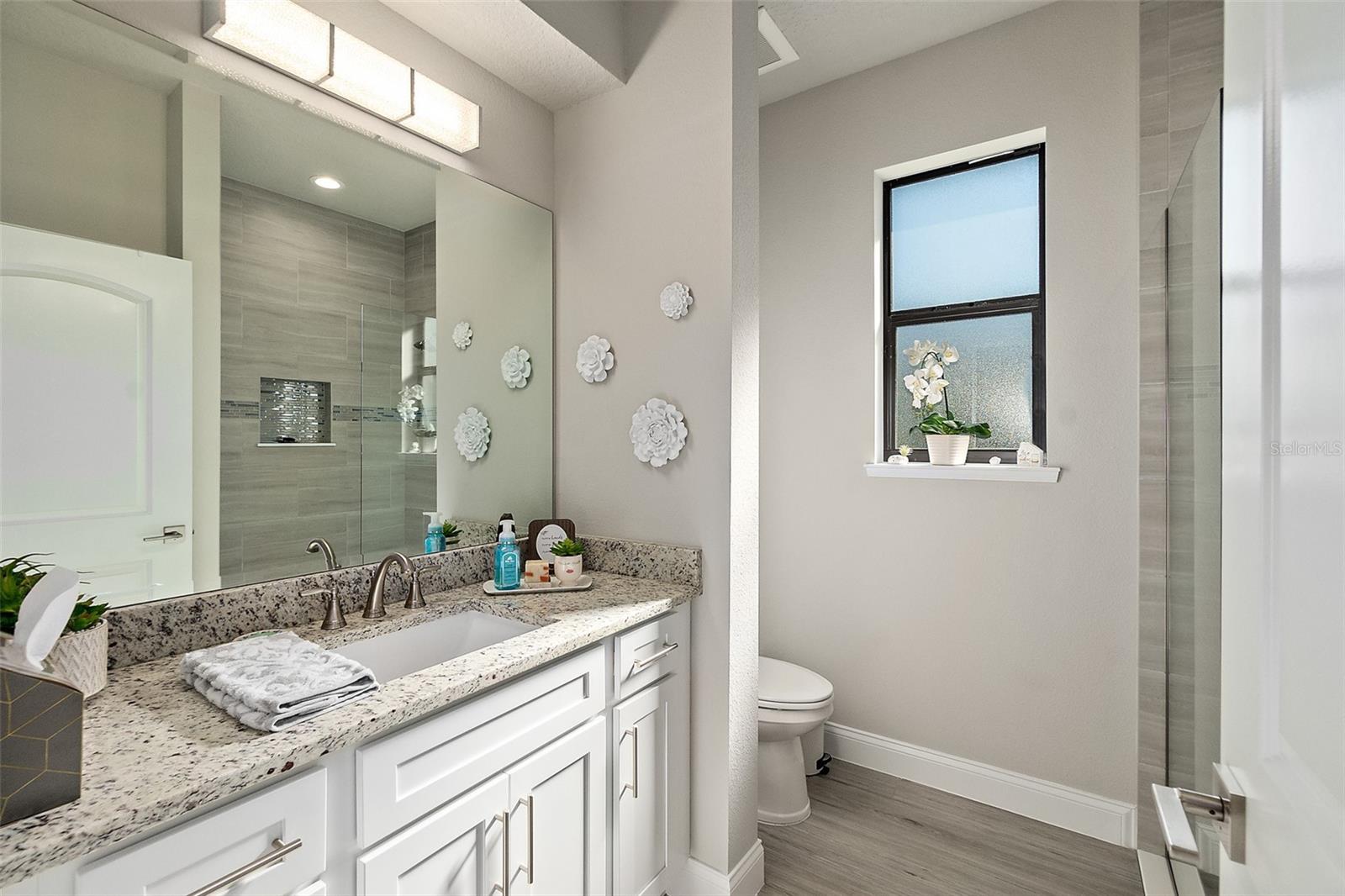 SEASIDE LANDINGS - Residential