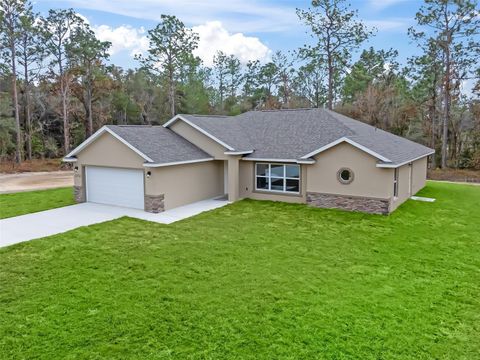 A home in DUNNELLON