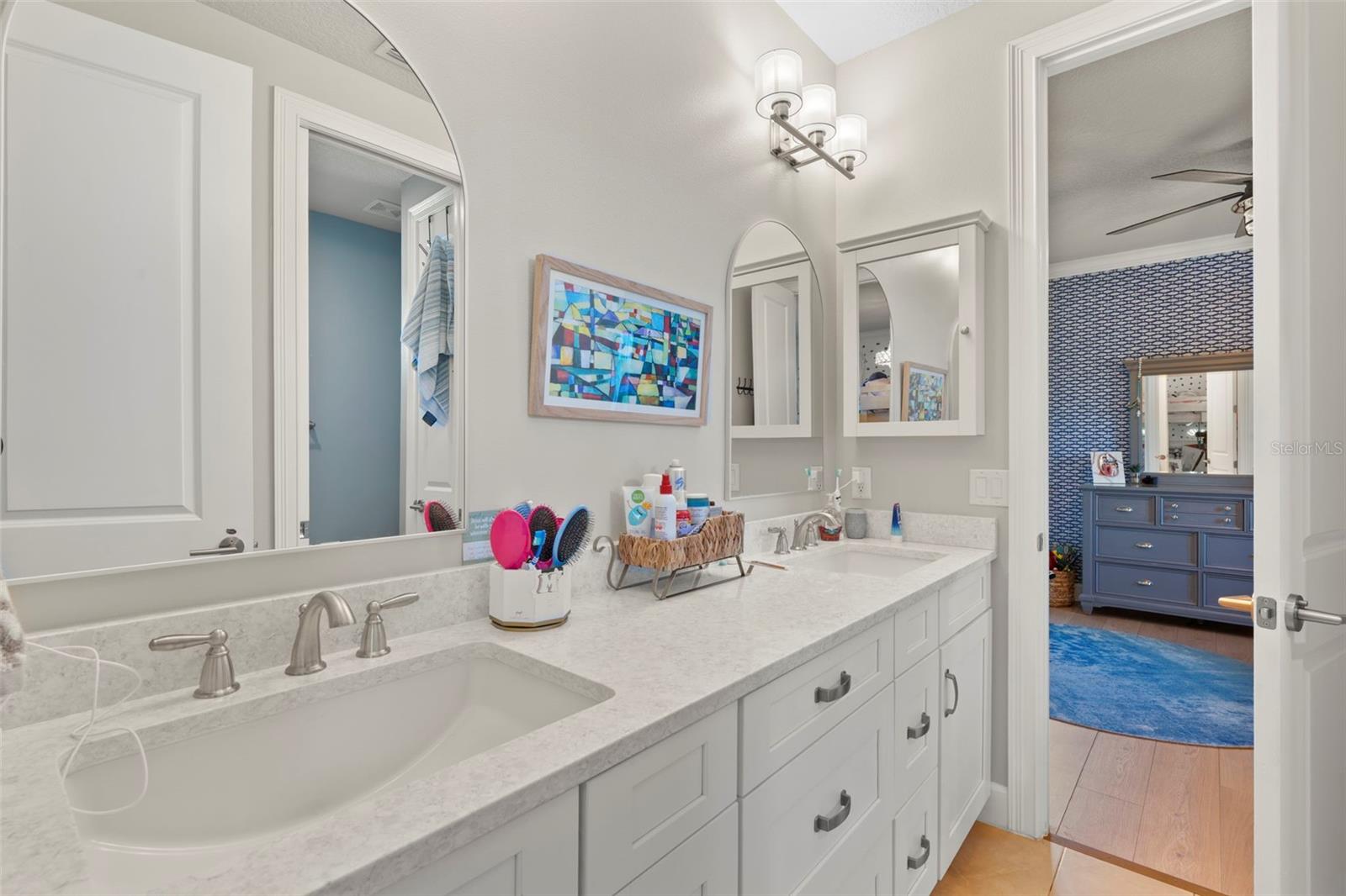 PENINSULA POINTE - Residential