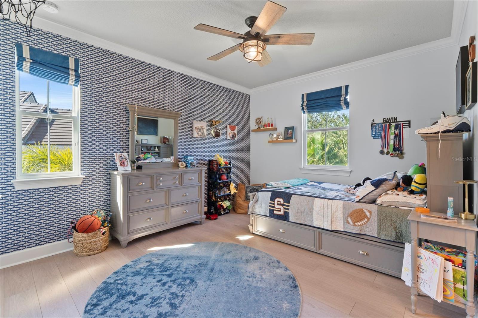 PENINSULA POINTE - Residential