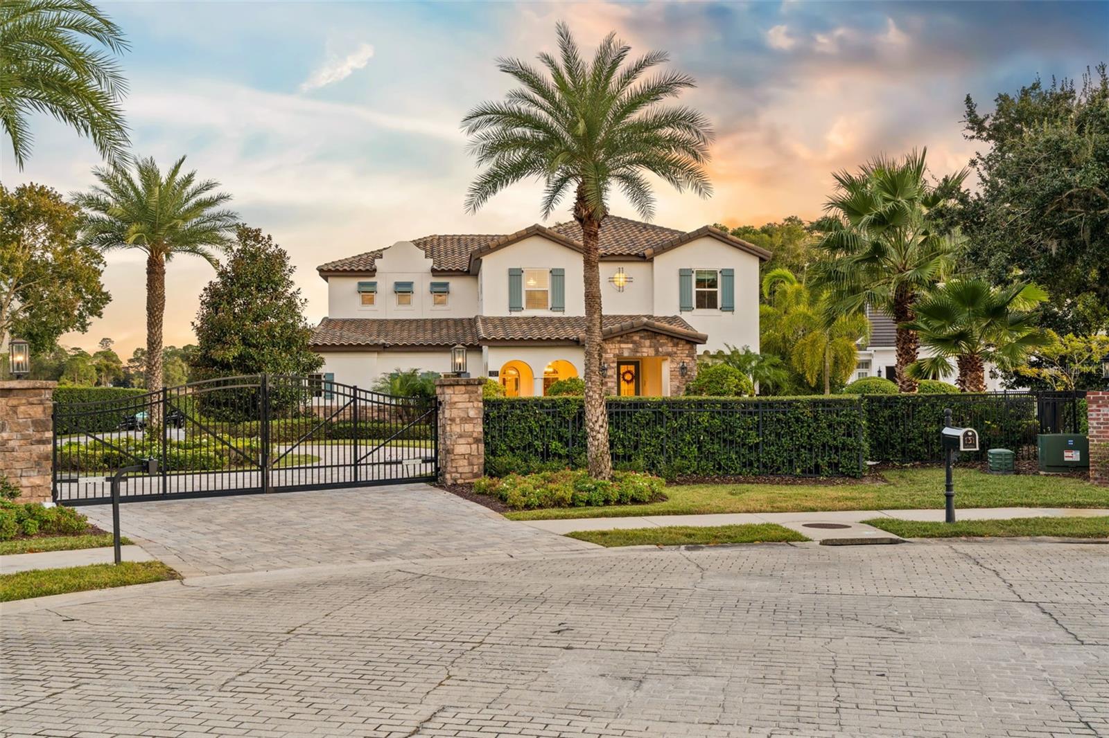 PENINSULA POINTE - Residential