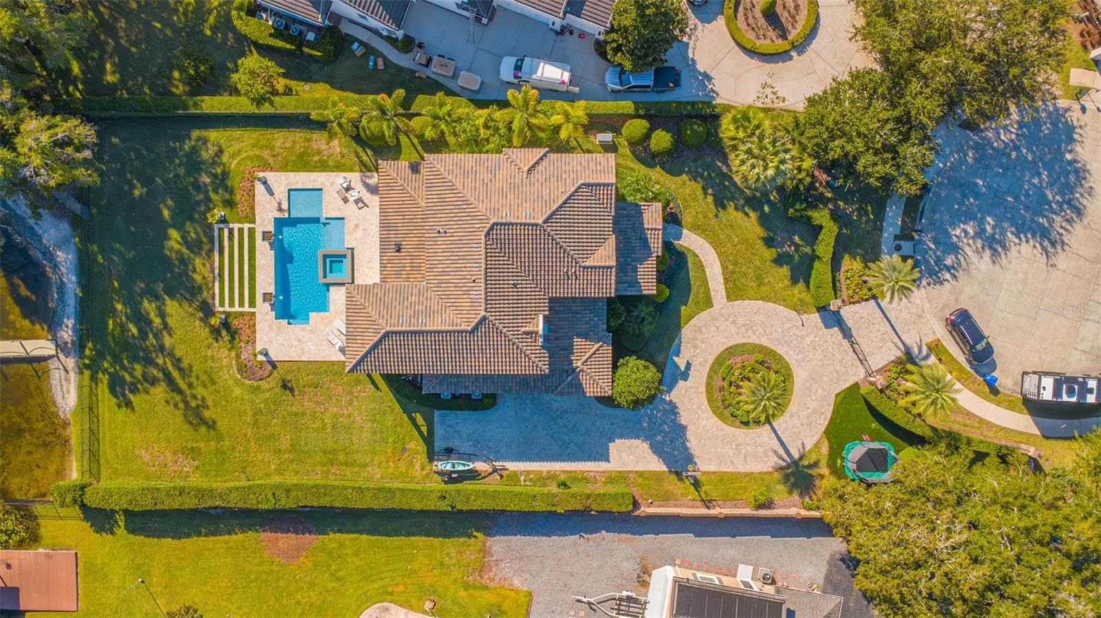 PENINSULA POINTE - Residential